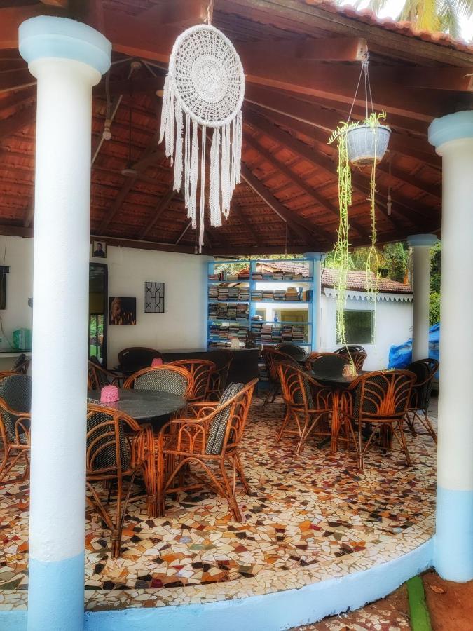 Heaven Goa Guesthouse Benaulim Exteriör bild