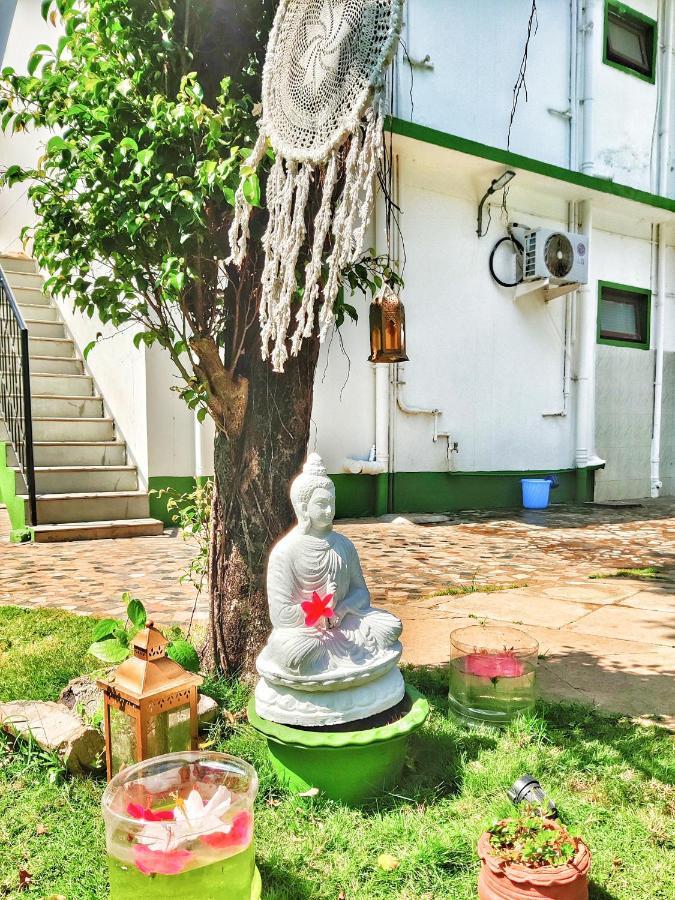 Heaven Goa Guesthouse Benaulim Exteriör bild