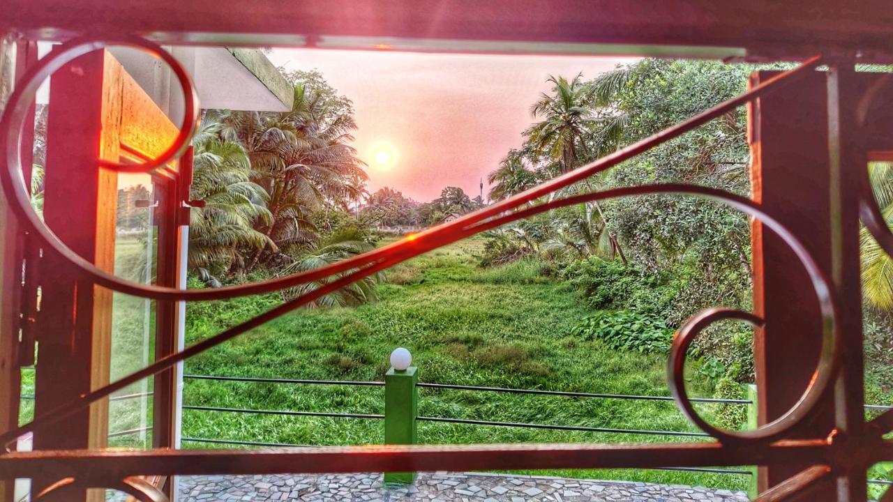 Heaven Goa Guesthouse Benaulim Exteriör bild