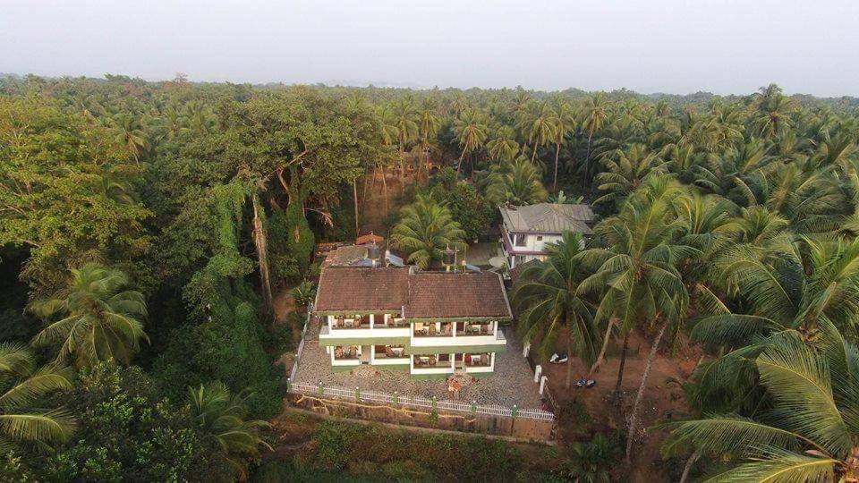 Heaven Goa Guesthouse Benaulim Exteriör bild