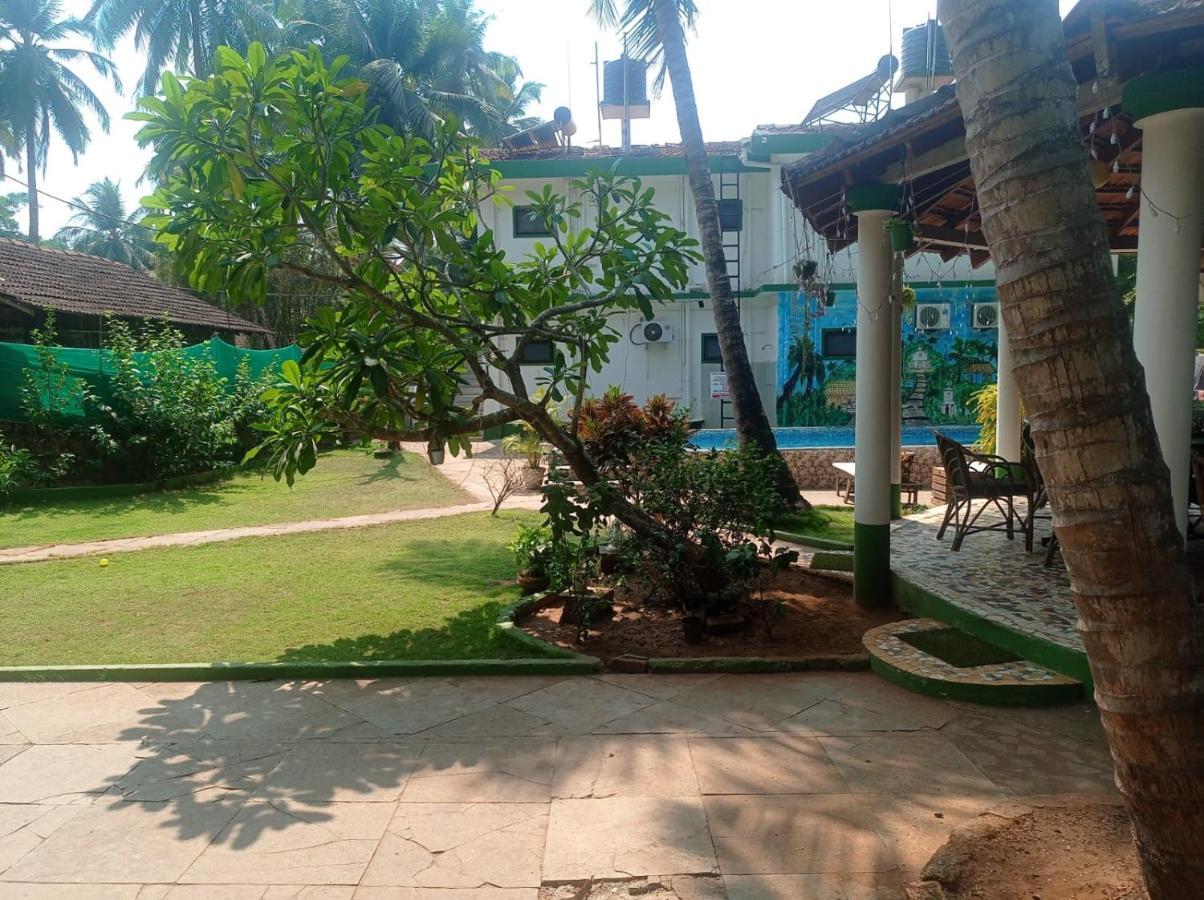 Heaven Goa Guesthouse Benaulim Exteriör bild